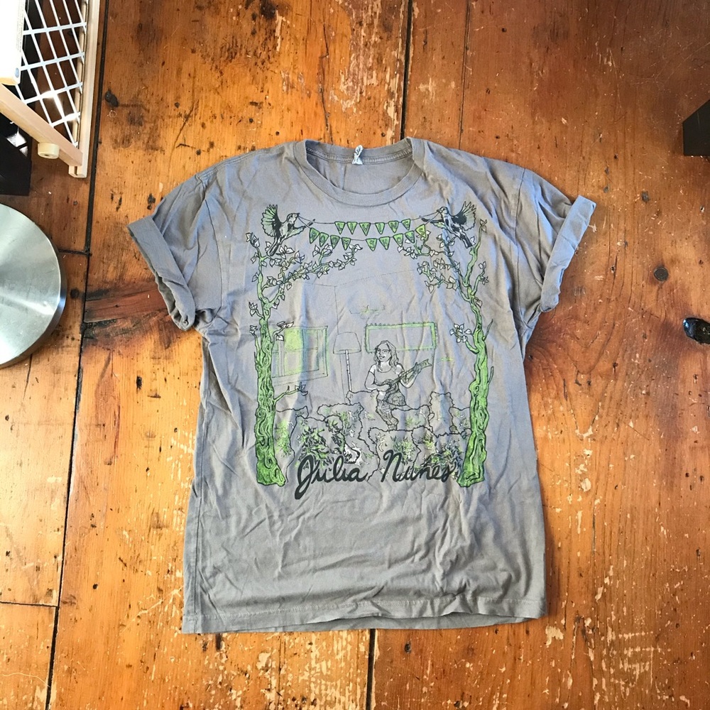 Julia Nunes living room show tshirt